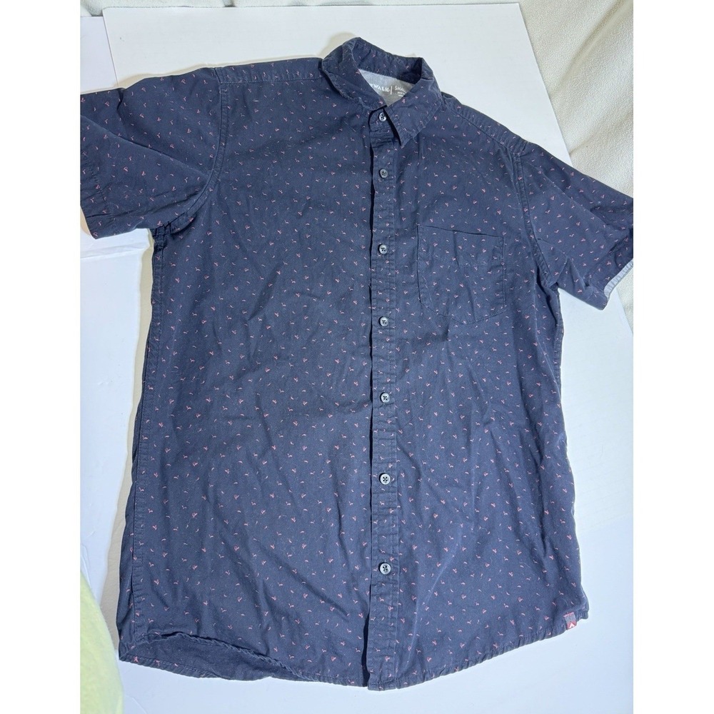 Airwalk Men's Shirt Small Navy Blue Red Print Short Sleeve Button Down Pocket